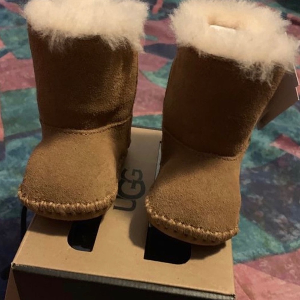 UGG Caden
